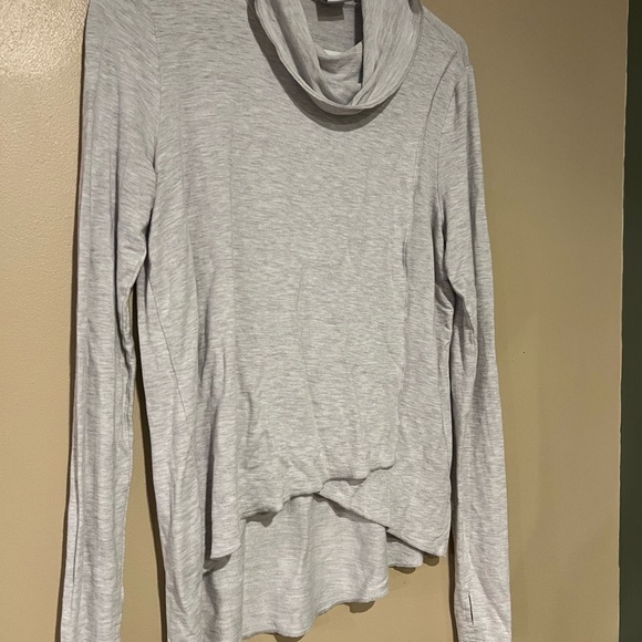 Cabi Sport Topper 3761 Gray Knit Cowl Neck Top S Athleisure Yoga Pilates - Picture 3 of 8